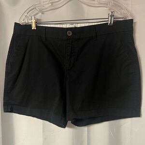 Women's Black size 14 Old Navy Shorts with 4 pockets